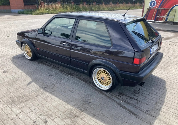 Volkswagen Golf cena 42000 przebieg: 136000, rok produkcji 1990 z Lębork małe 191